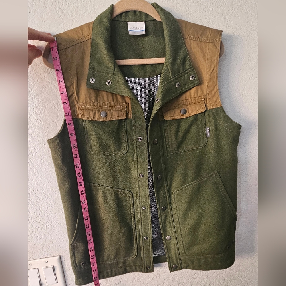 Columbia Men's Fishing Vest with Omni-Heat - Picture 6 of 7